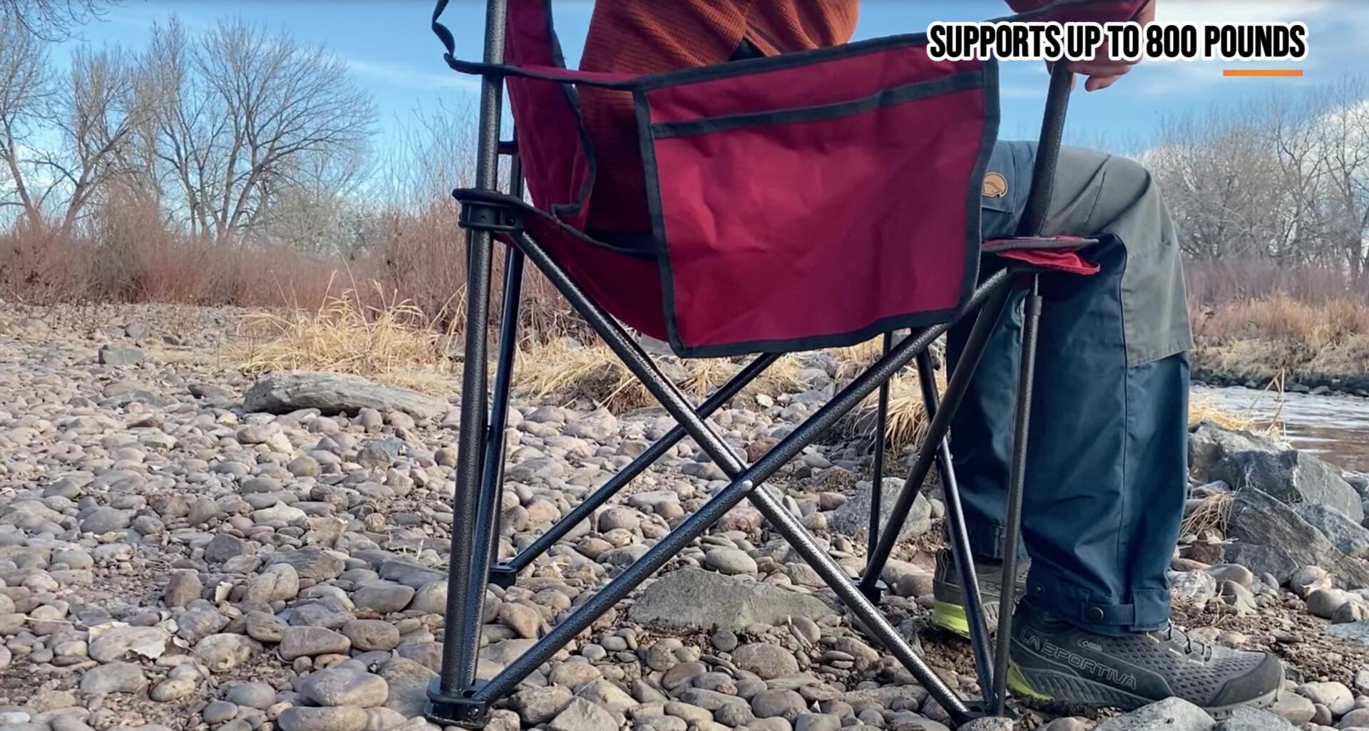 Highlighting the chair's sturdy construction.