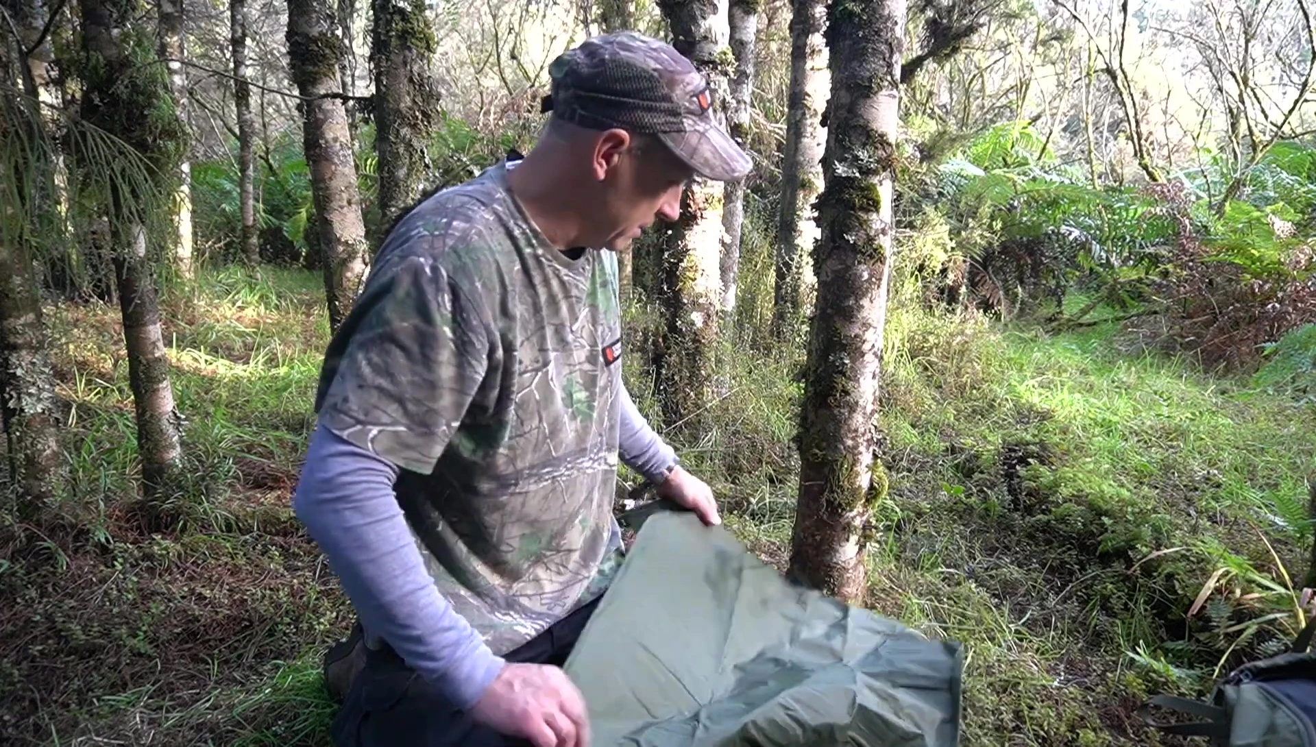 The reviewer demonstrating the use of the inflation bag.