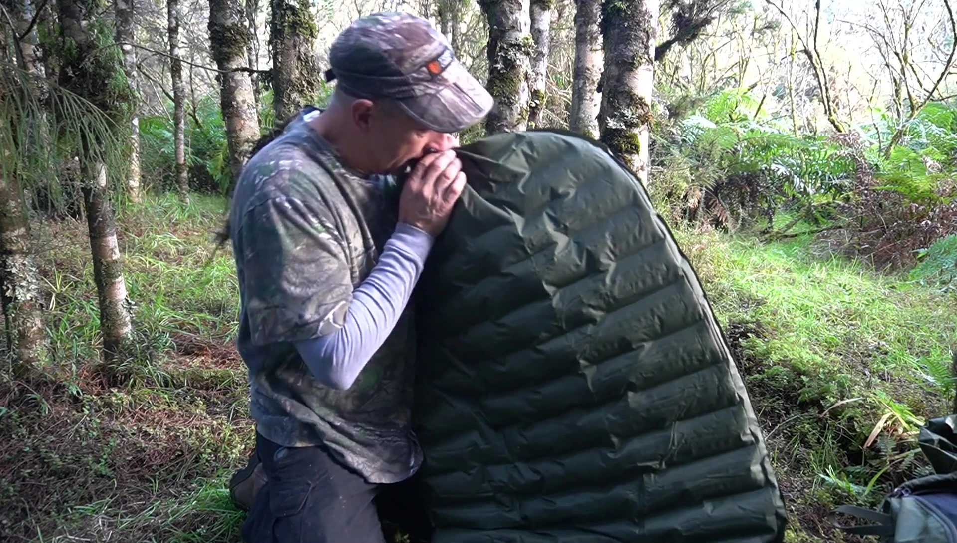 The inflated sleeping mat.