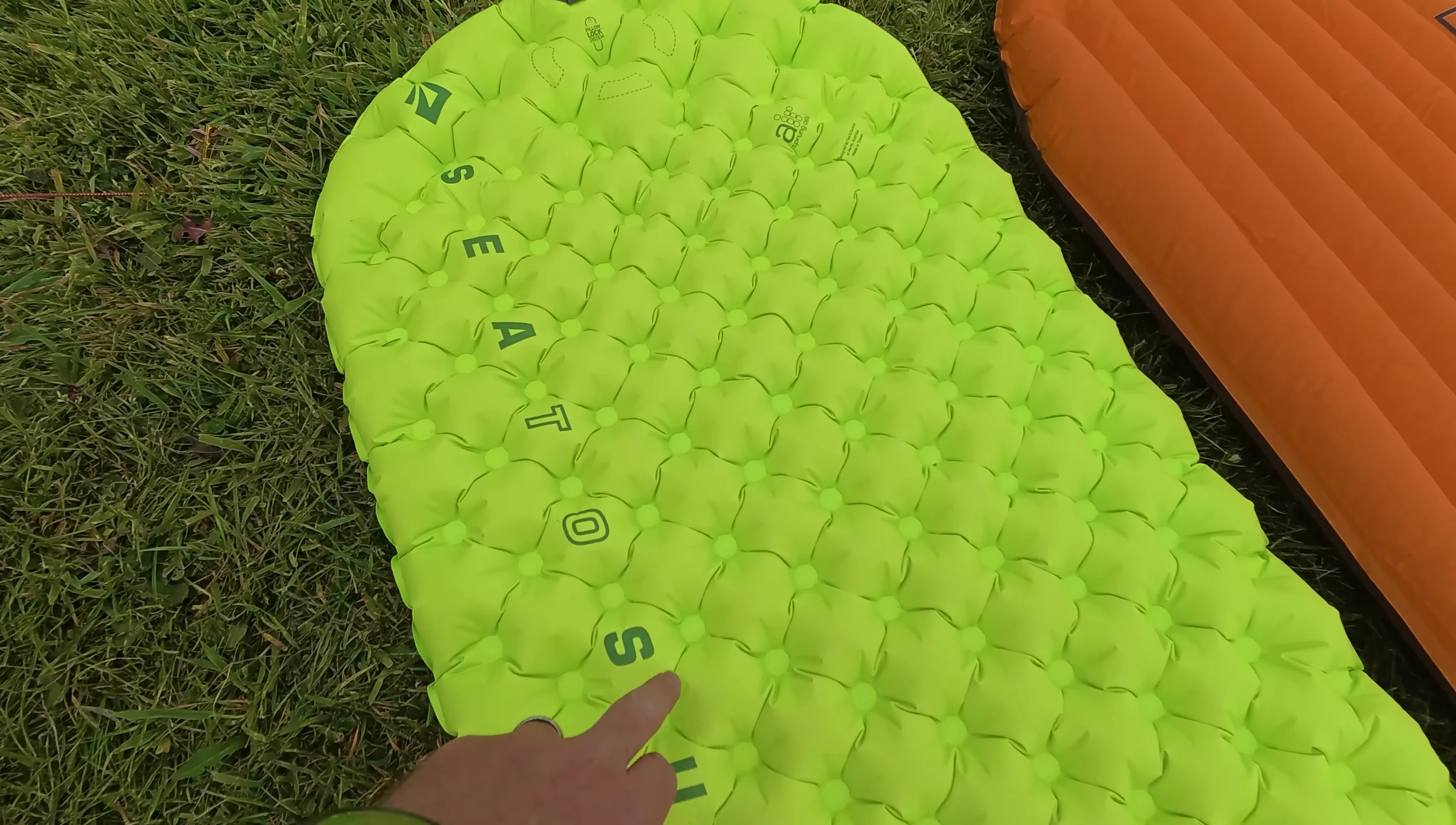 Close-up of the air pocket design