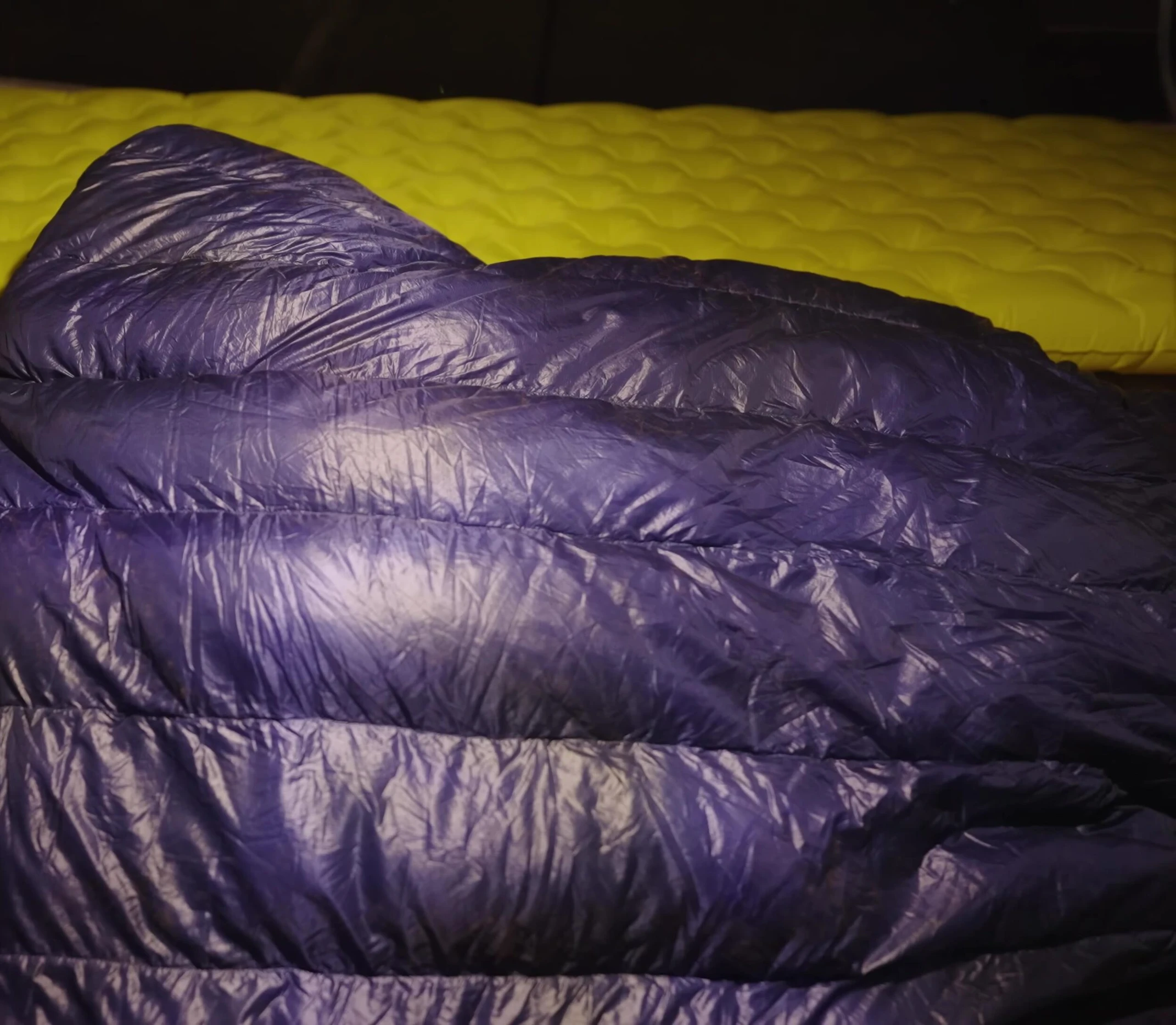 The presenter setting a timer for 30 minutes.