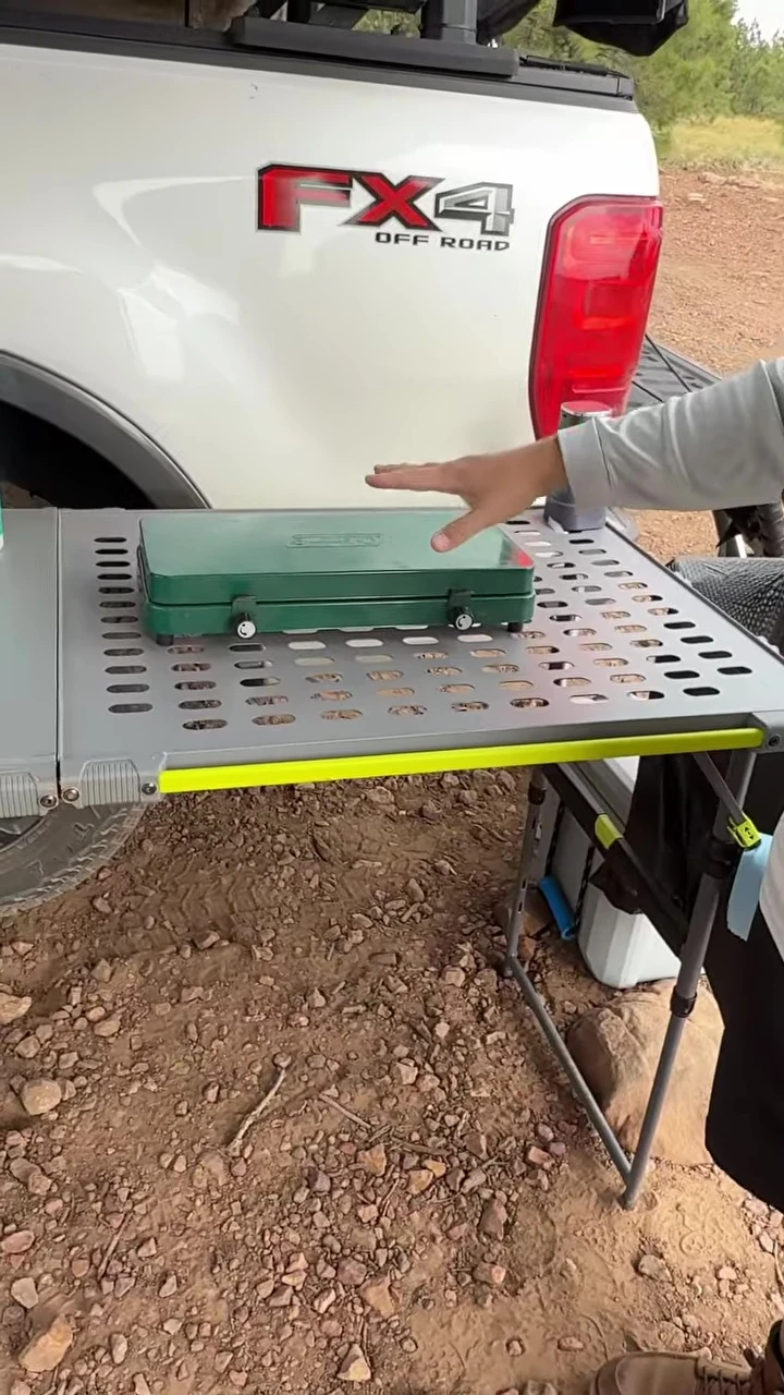 The metal surface showing grill suitability