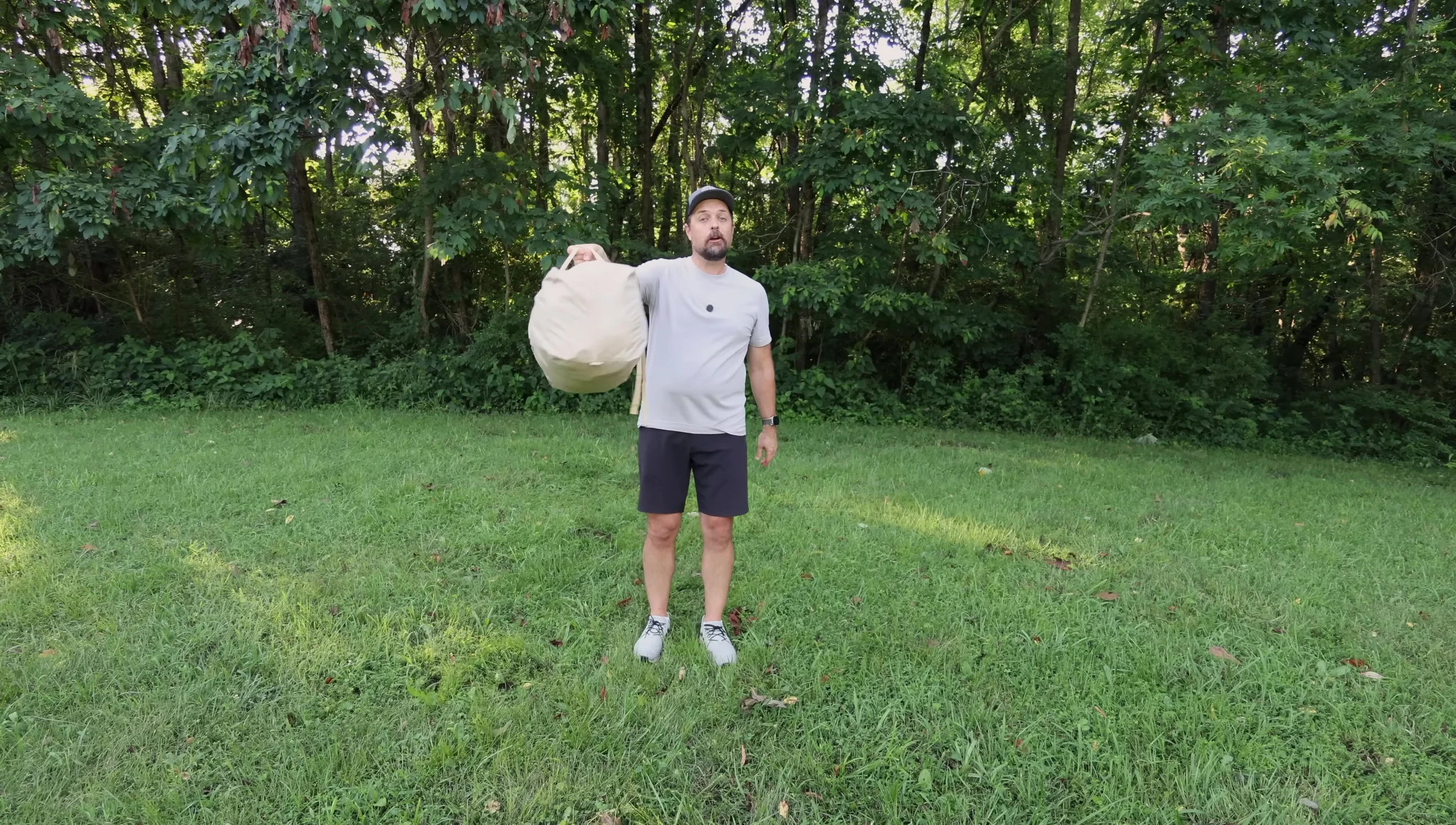 Carry bag with the Taili Outdoors inflatable tent.