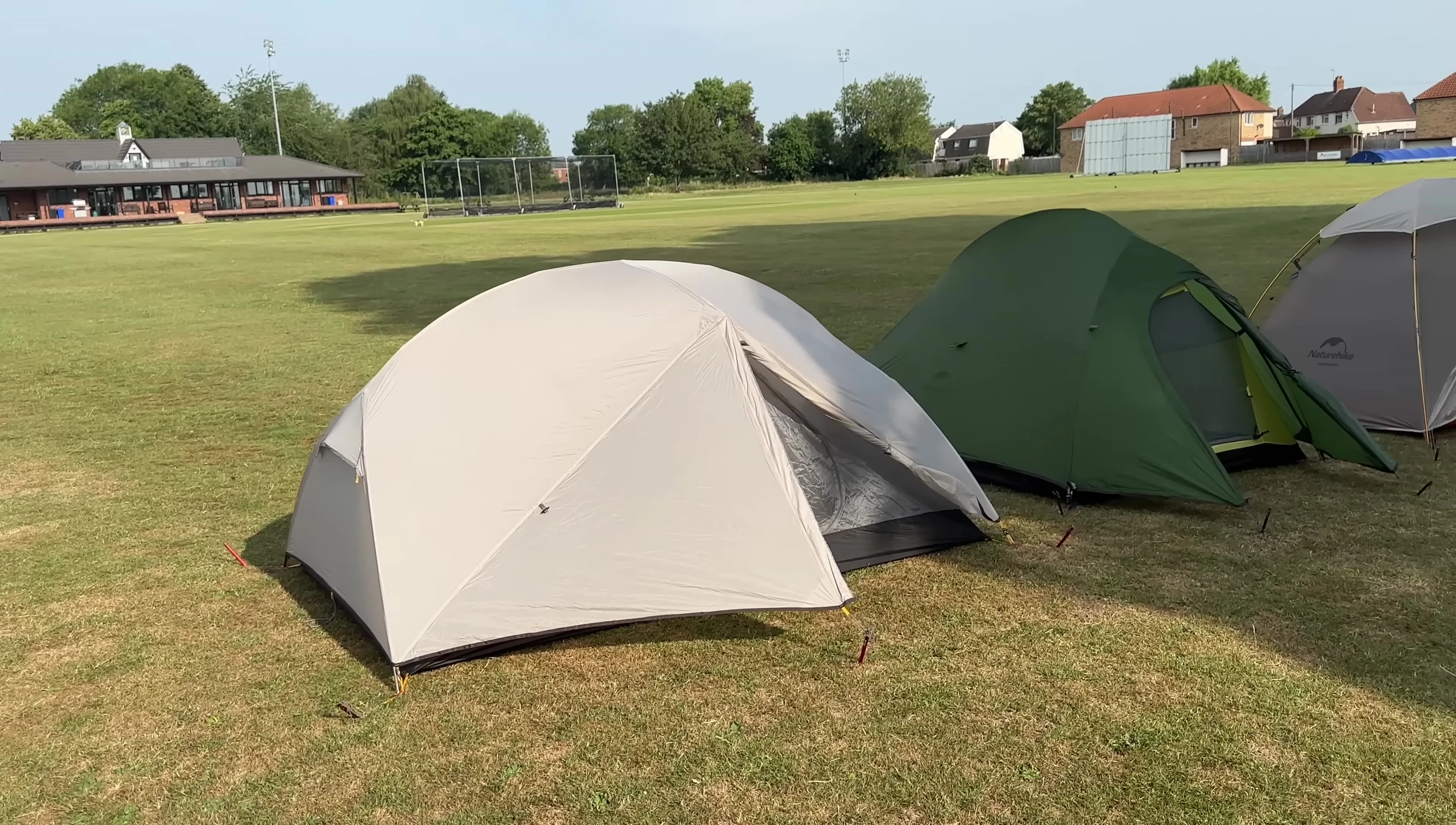 Price comparison for different tents