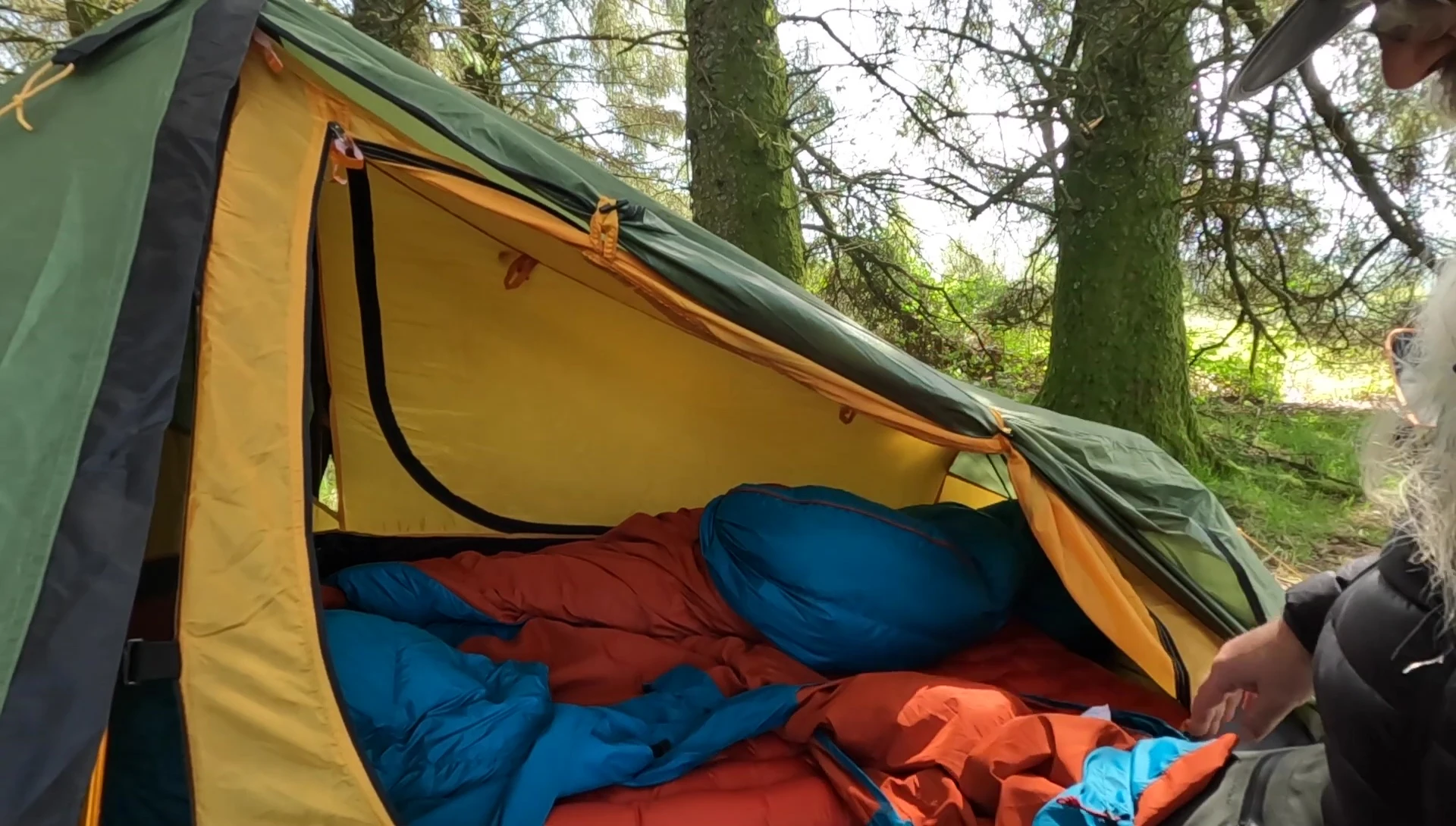 Mention of the 30-inch option and the need to consider pad and tent compatibility.