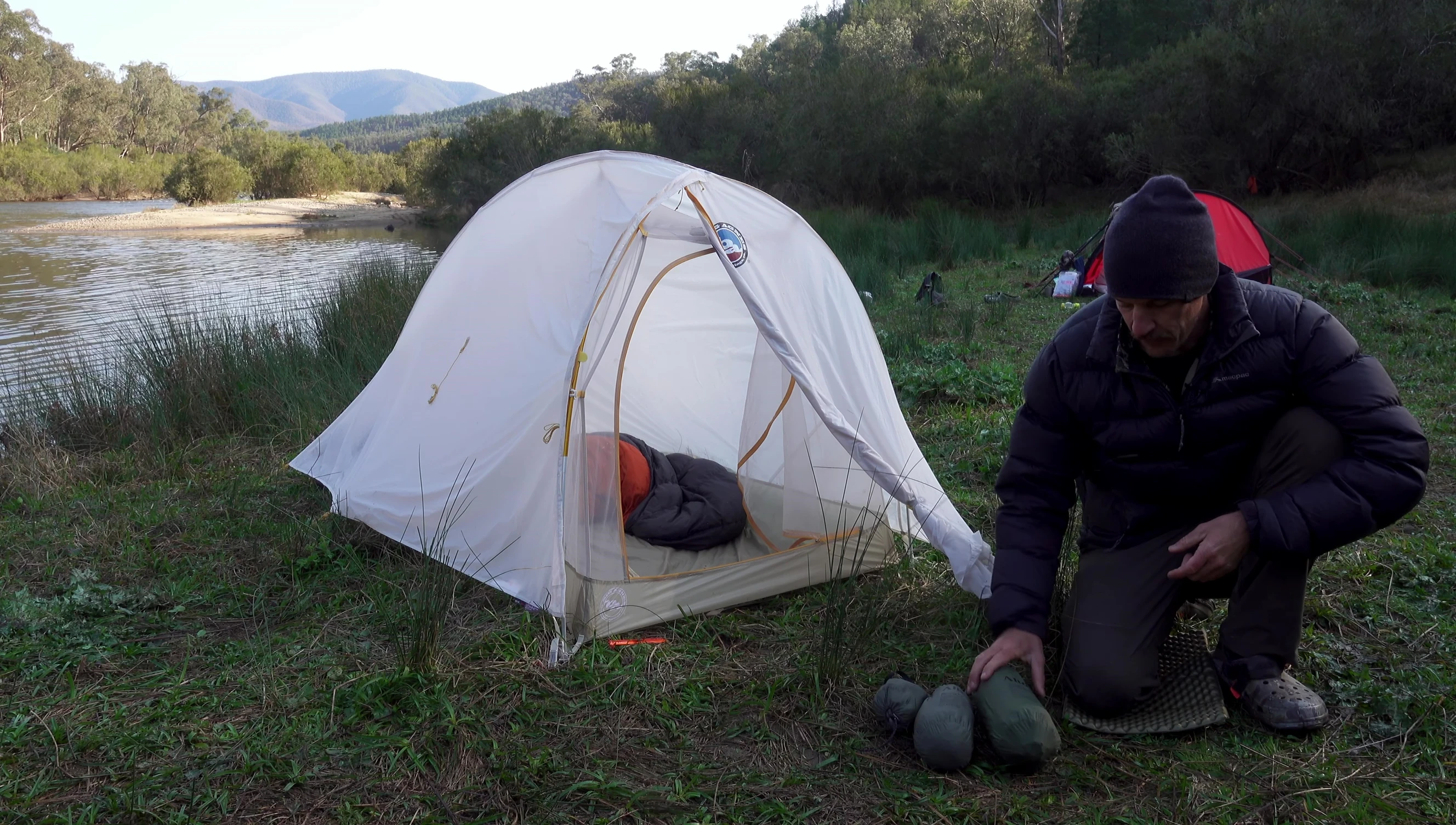 Close-up of the Alton ultra-light sleeping mat specifications