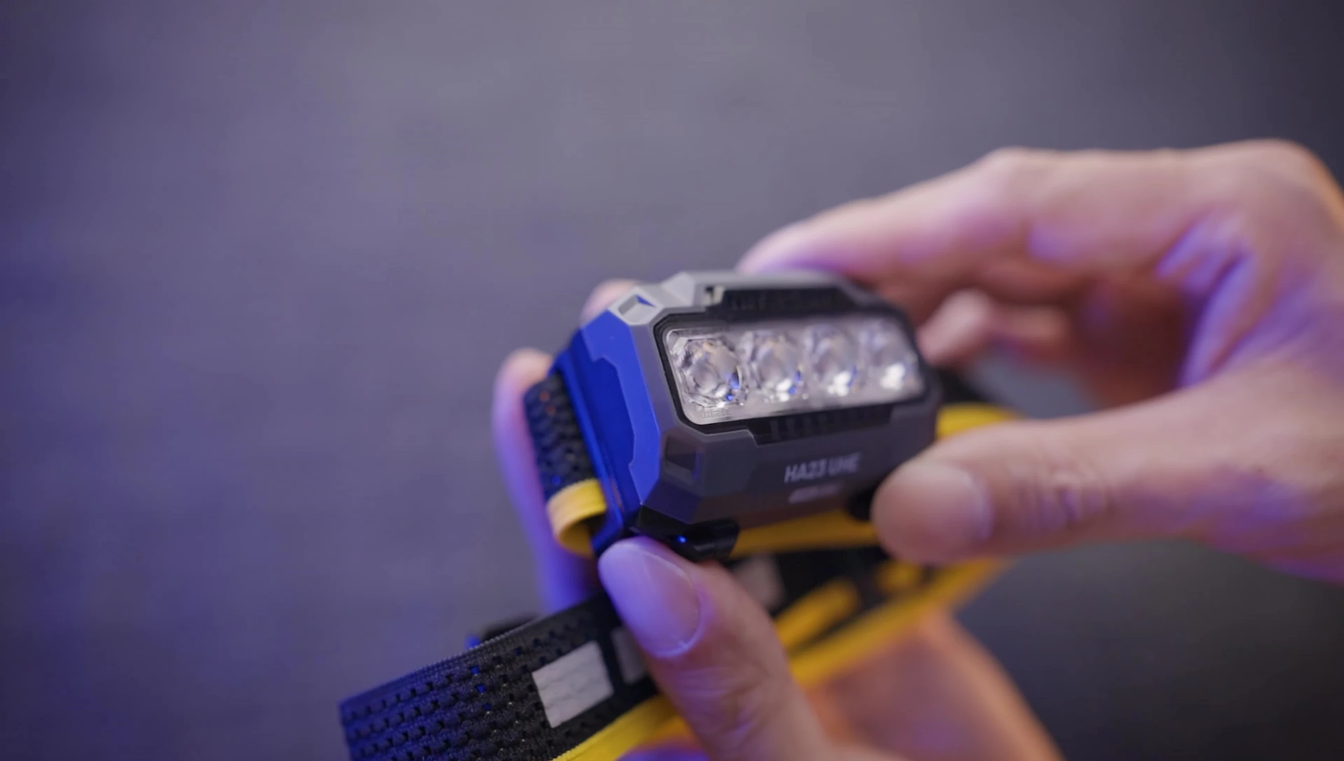 Image highlighting the lightweight design of the HA23.