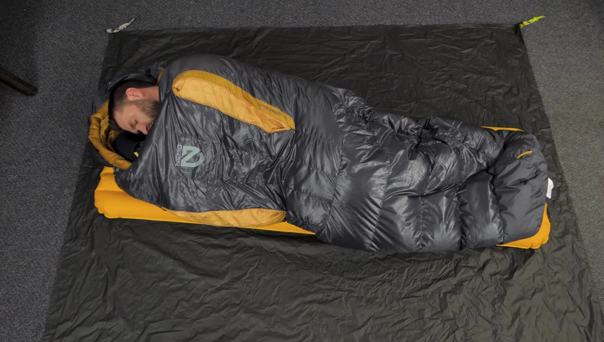 Image highlighting the roomy and comfortable design of the sleeping bag.