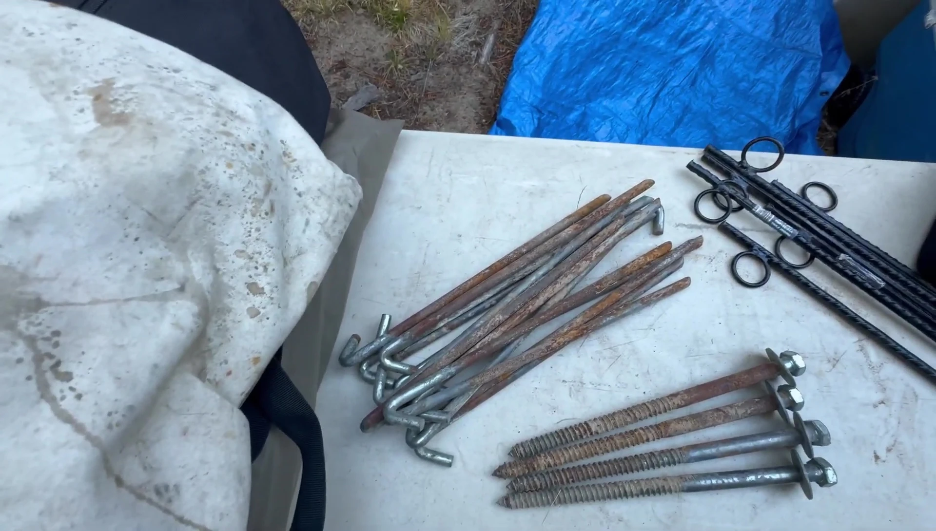 Kodiak Canvas stakes.