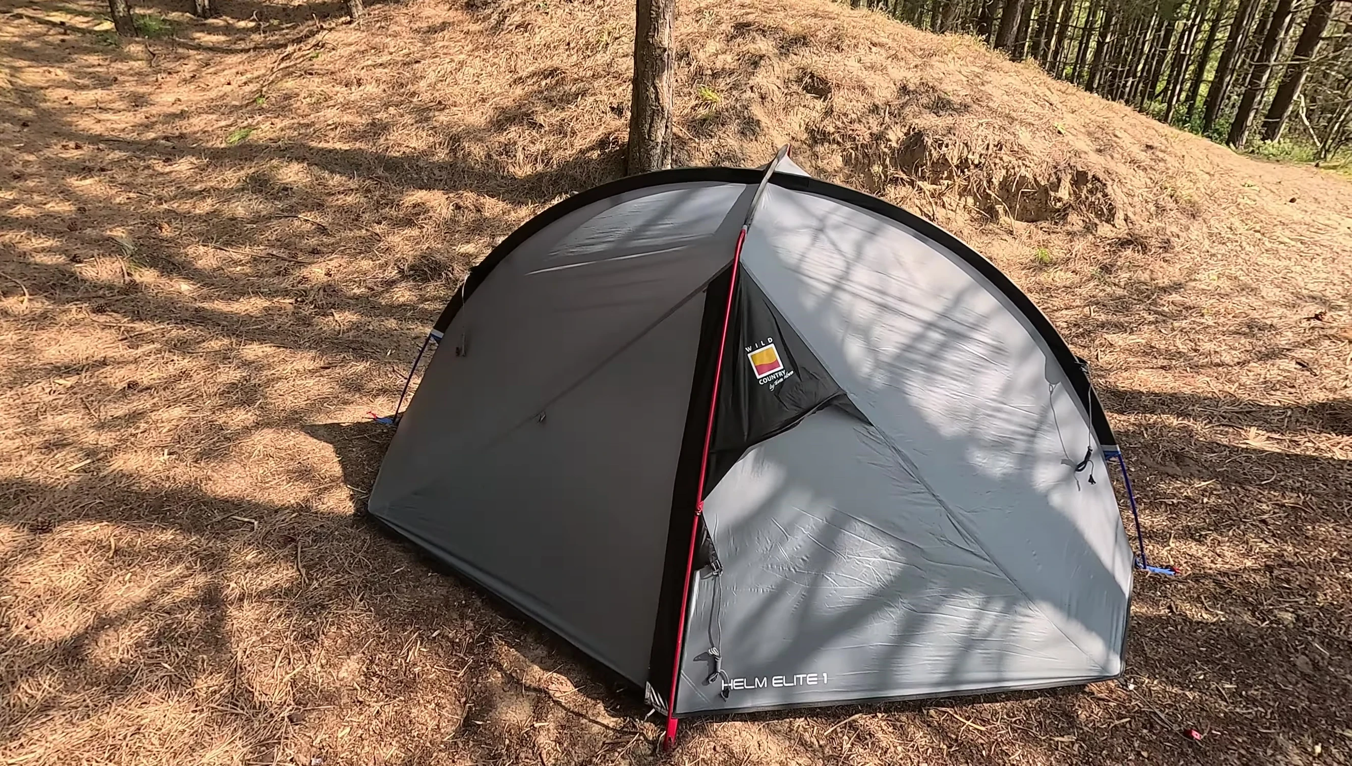 Price of the tent displayed on screen.