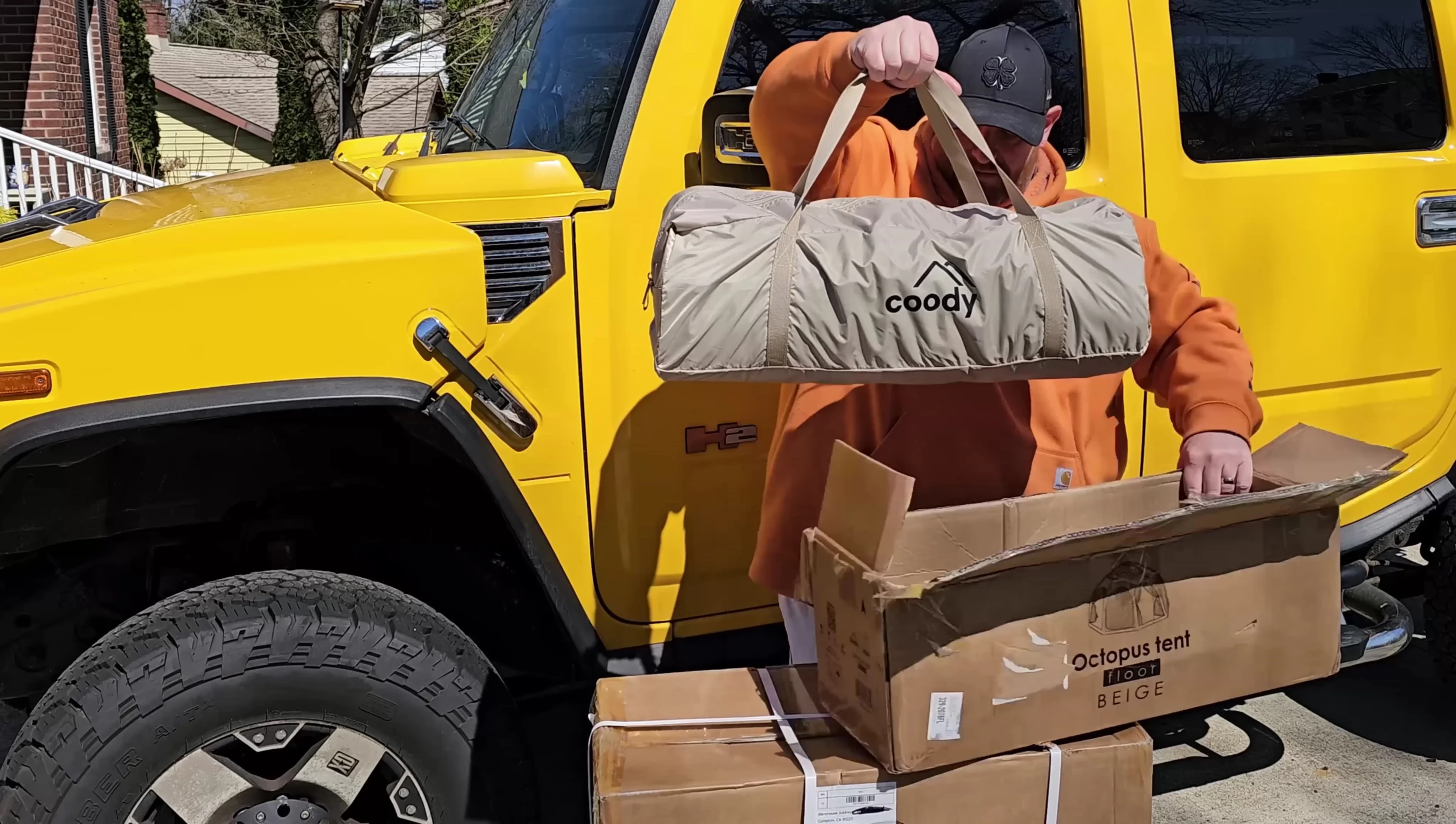 The PVC floor in its carry bag